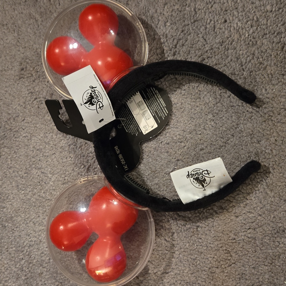 Light-Up Mickey Mouse Ears Headband. Original Disney Parks Merchandise. NWT - Picture 3 of 4